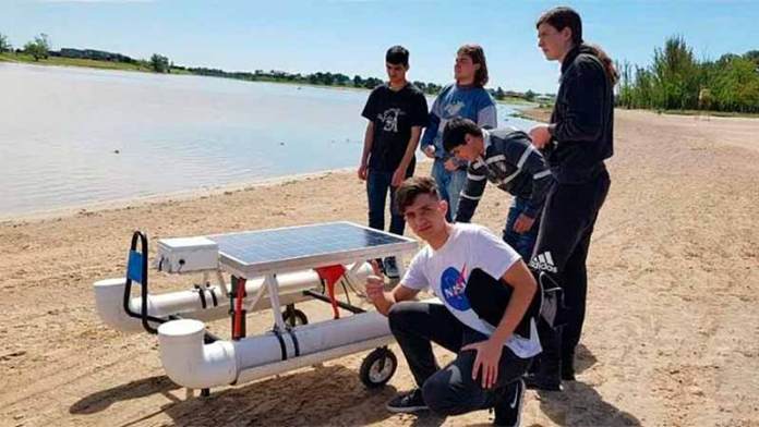 Joven-creó-un-drone-acuático-para-luchar-contra-la-contaminación